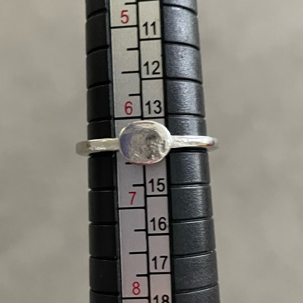 🩵 3/$15 🩵 Flat design Ring